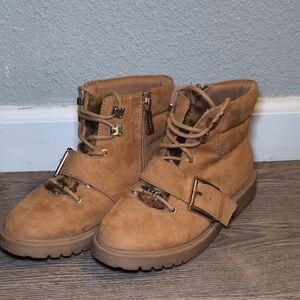 Michael Kors Tan Faux Fur Trim Ankle Boots Size 4(Big Girls) Y8